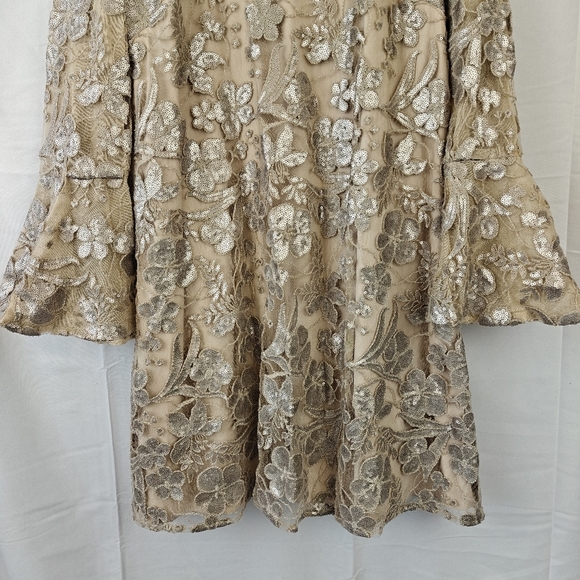 Badgley Mischka Belle Sequin Bell Sleeve Formal Mini Dress 12 Bridal Gown Gold - Picture 5 of 14